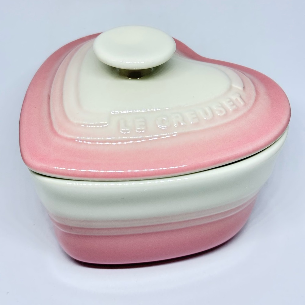 Le Creuset Heart-Shaped Pink and Cream Dish Ramekin D’Amour with Lid 9130031-00